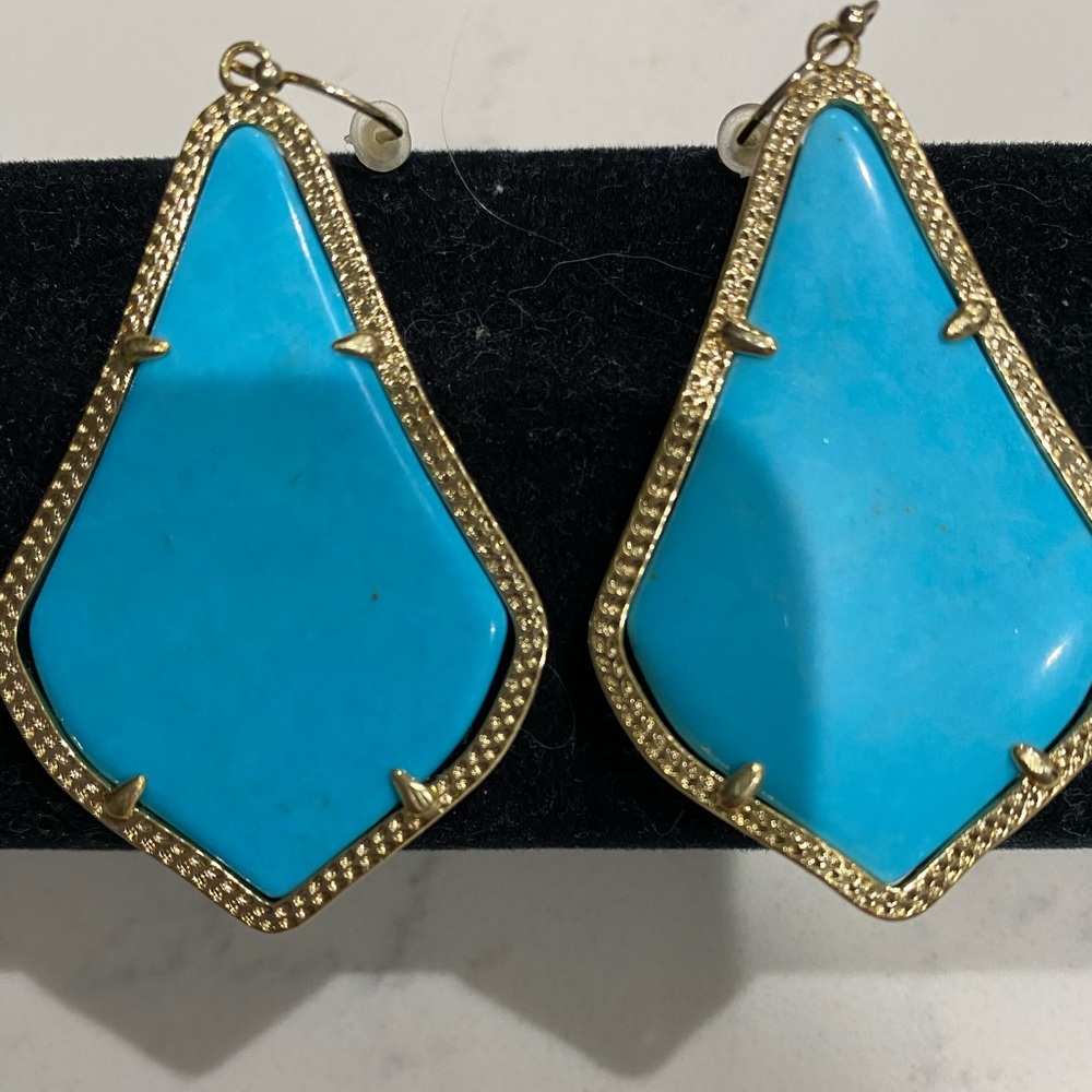 Kendra Scott earrings